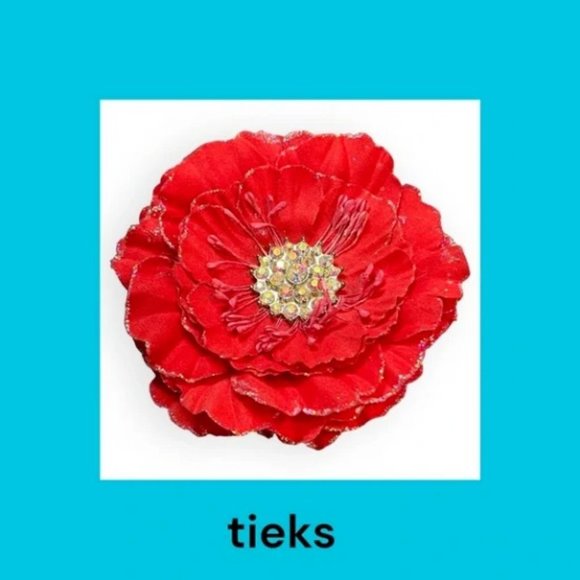Tieks Flower Watermelon Box Topper with Faux Rhinestones in Center - Picture 1 of 4